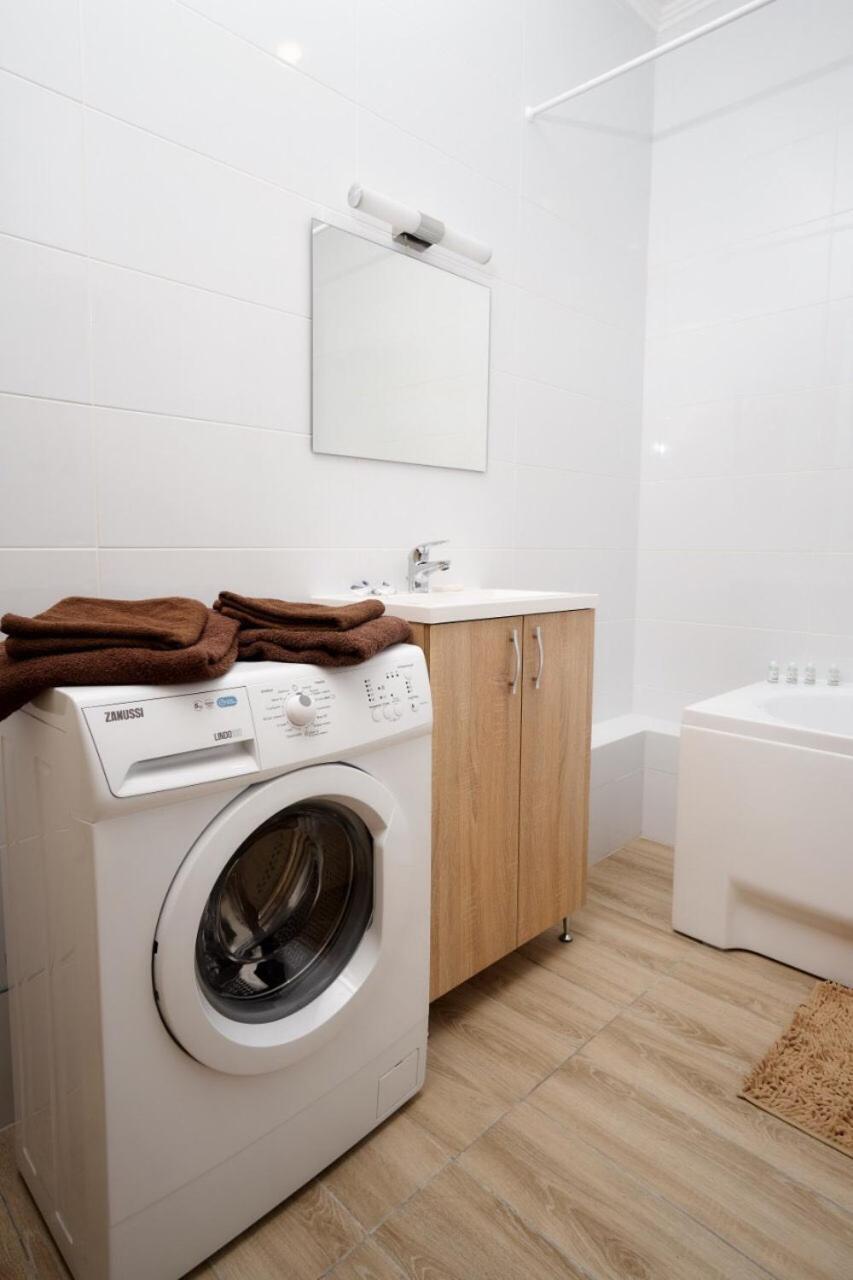 Central View Apartment 23D Floor Kharkiv Bagian luar foto